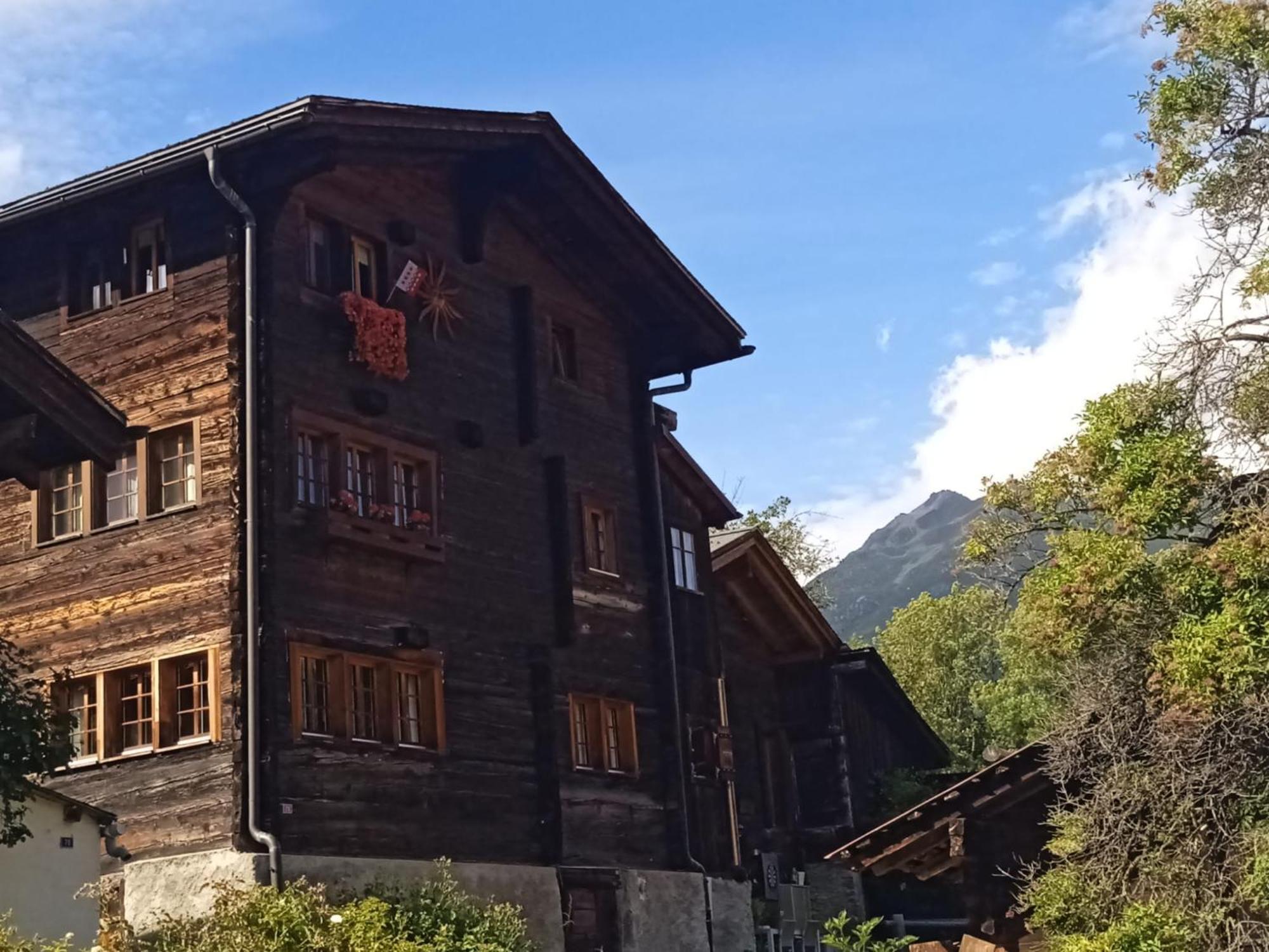 Heimeliges Walliserhaus Fiesch Exteriér fotografie