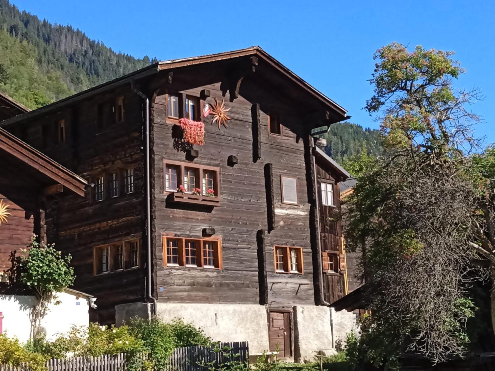 Heimeliges Walliserhaus Fiesch Exteriér fotografie